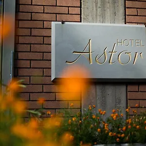 ** Hotel Astor Itália